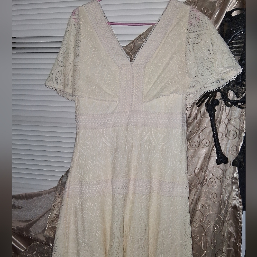 ALOHA Collection Cream Flutter Sleeve Midi Dress